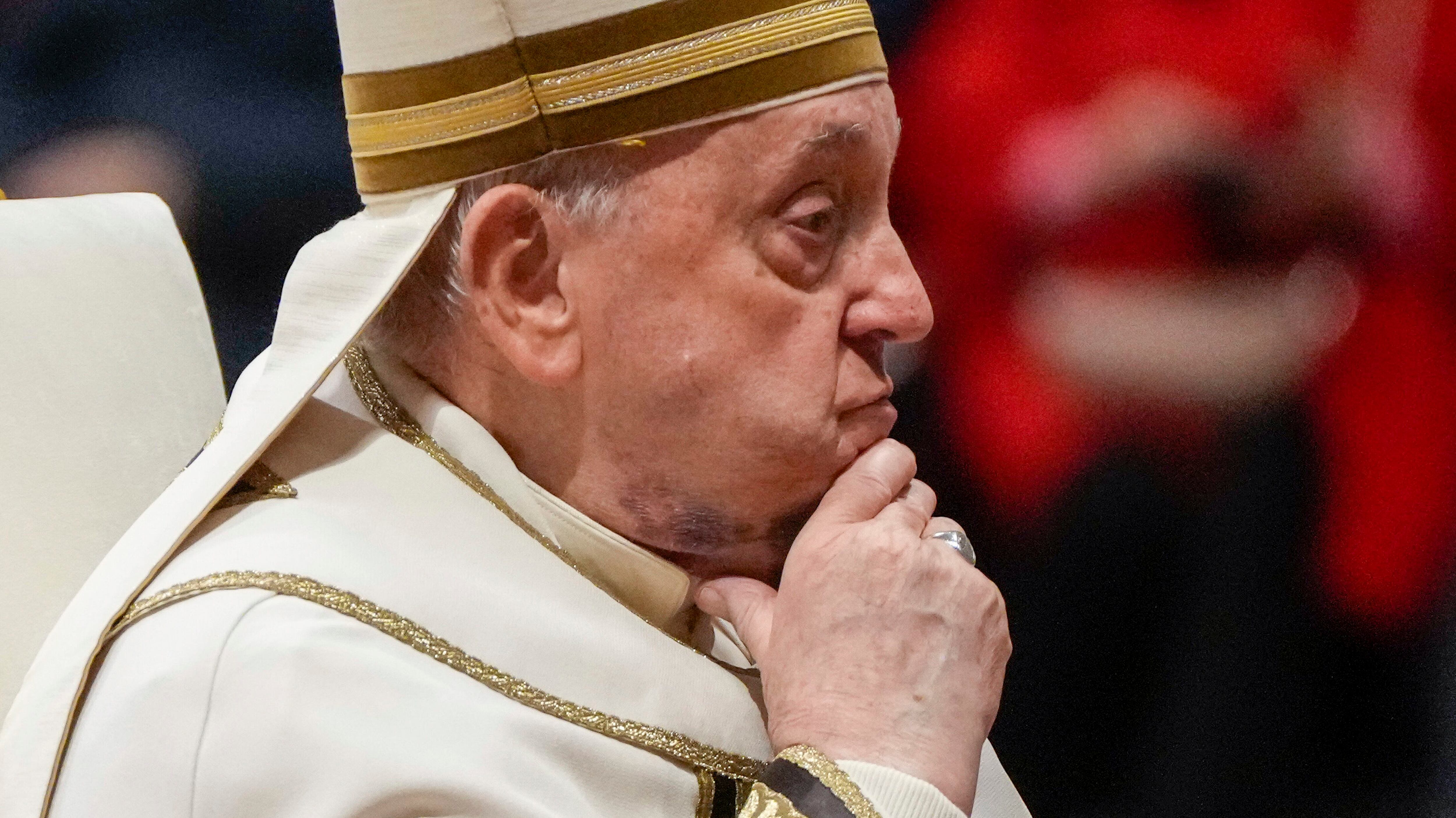 Il Papa assente dal cuore della cristianità e quel messaggio difficile da cogliere