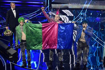 Sanremo 2024: ecco il look della finalissima del Festival dei La Sad 12