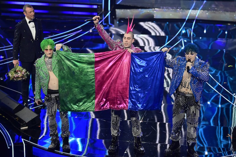 Sanremo 2024: ecco il look della finalissima del Festival dei La Sad 12