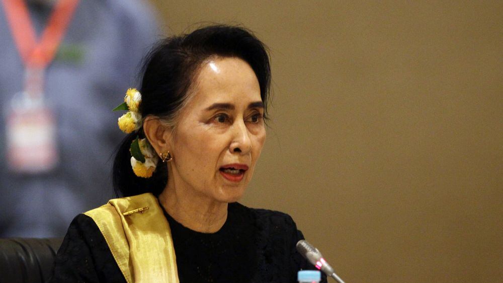 San Suu Kyi dal premio Nobel per la pace all'udienza all'Aja per crimini contro l'umanità
