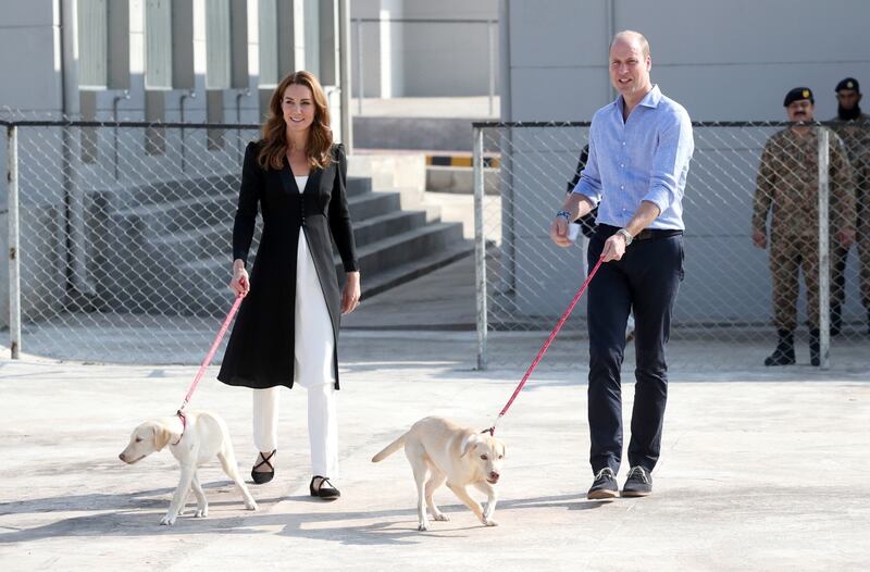 William e Kate al Centro di Addestramento per cani anti-mine 8