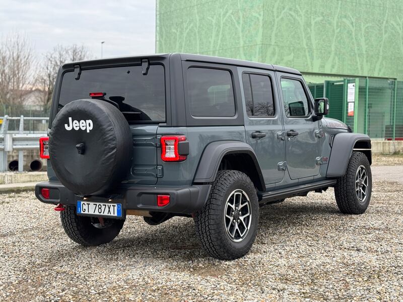 Jeep Wrangler Rubicon 2025: la gallery del 2.0 turbo benzina 11