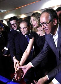 Anna Falchi inaugura "Casa Sanremo"con l'ex di Valeria Marini 4