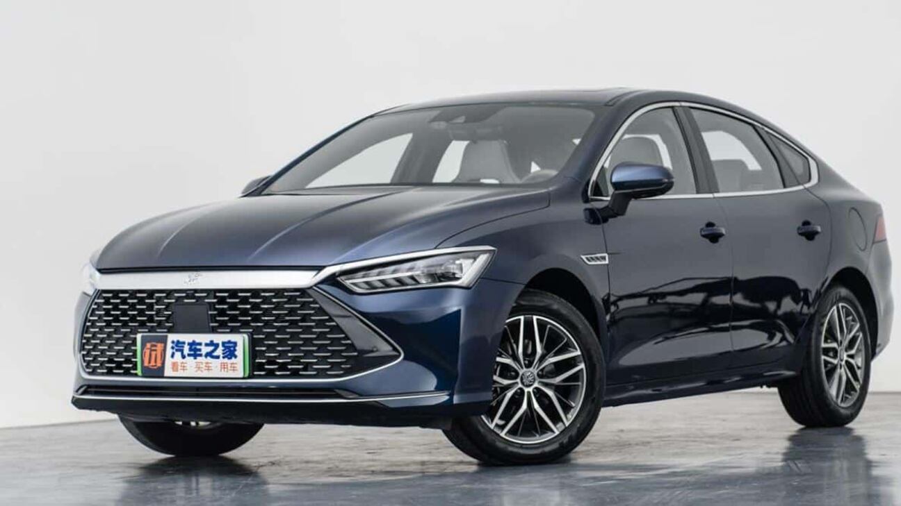 BYD propone un’ibrida plug-in a soli 13.700 euro