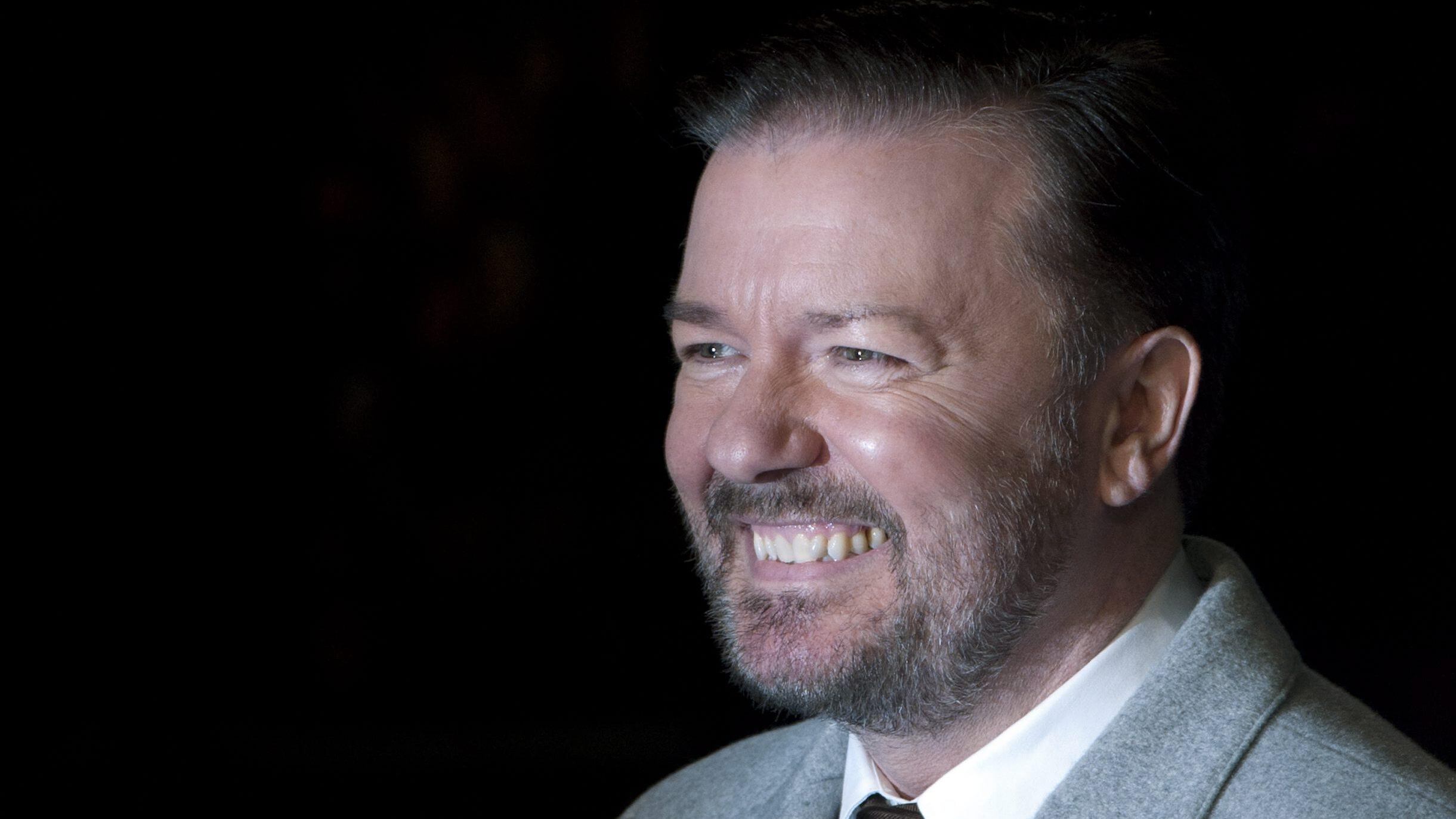 Ricky Gervais contro tutti. Destra e sinistra da ridere