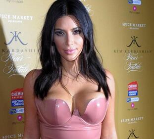 La sexy provocazione di Kim Kardashian su Instagram 12