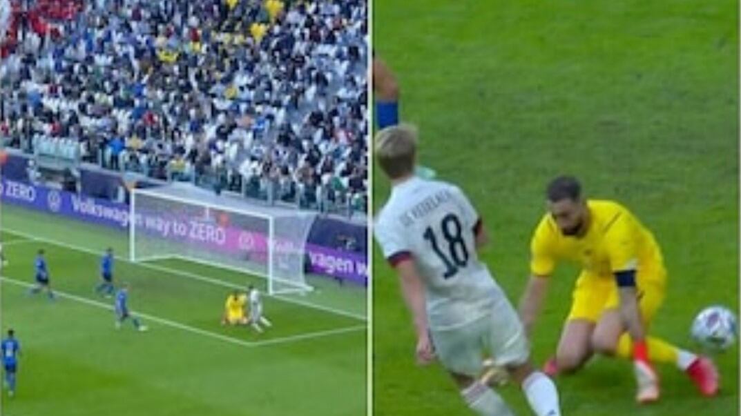 Palla in mezzo alle gambe: l'errore imperdonabile di Donnarumma