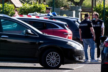 Bimba di un anno morta in auto in via dei Fucilieri: la tragedia a Roma 4