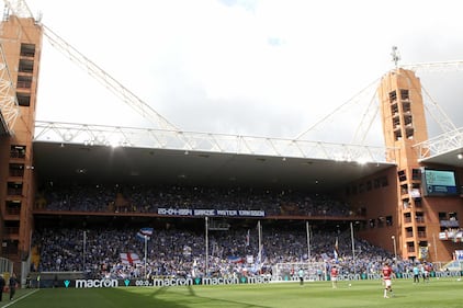 Il tributo da brividi a Eriksson: la standing ovation e gli striscioni per l'ex mister blucerchiato 7