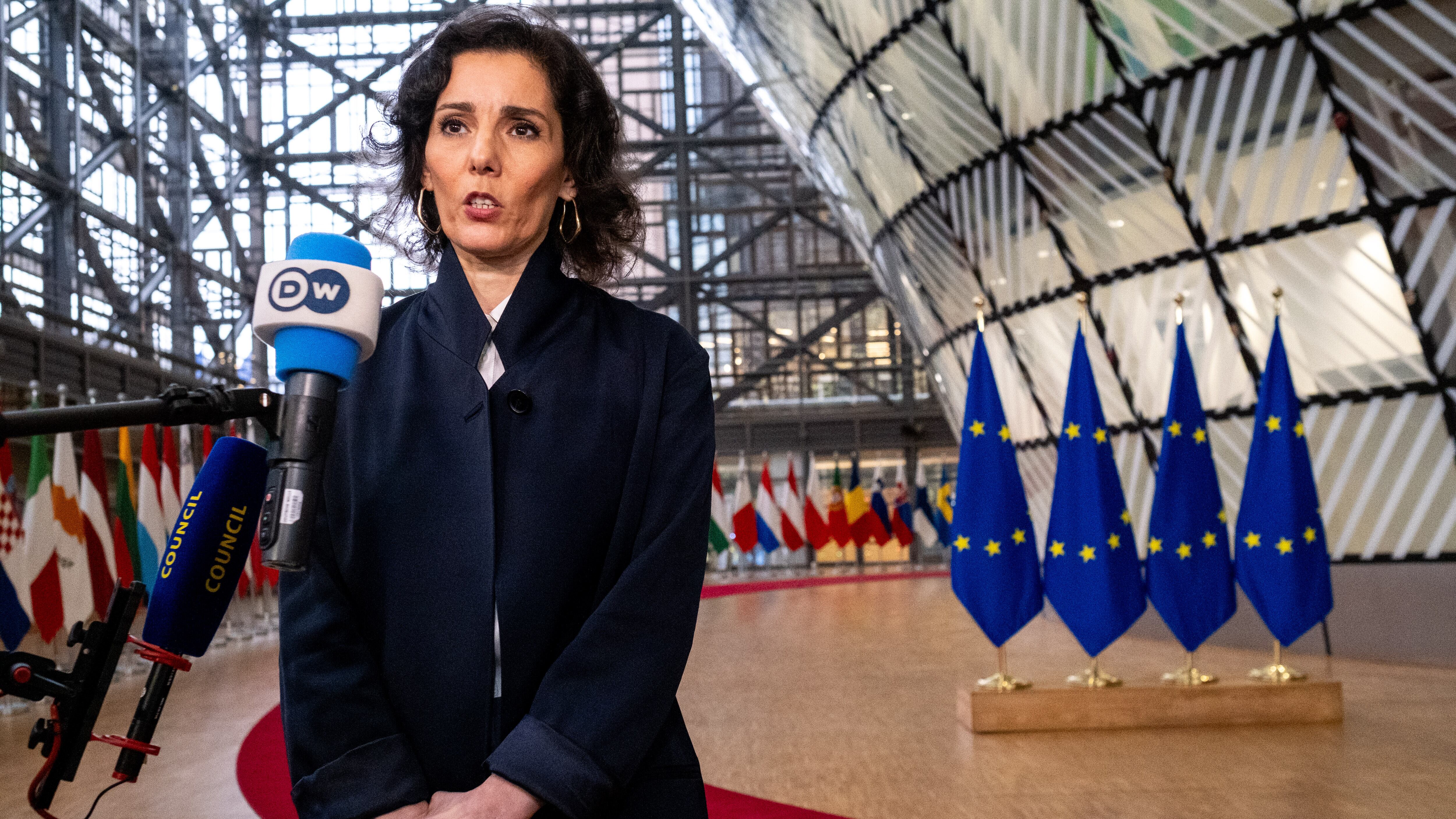 Ue vara il piano scorte. Col kit ridicolo
