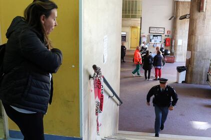 Sparatoria in ospedale a Napoli 2