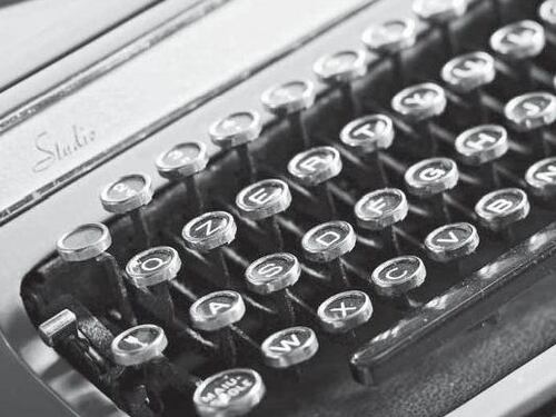 La rivincita della macchina per scrivere passa dagli 007