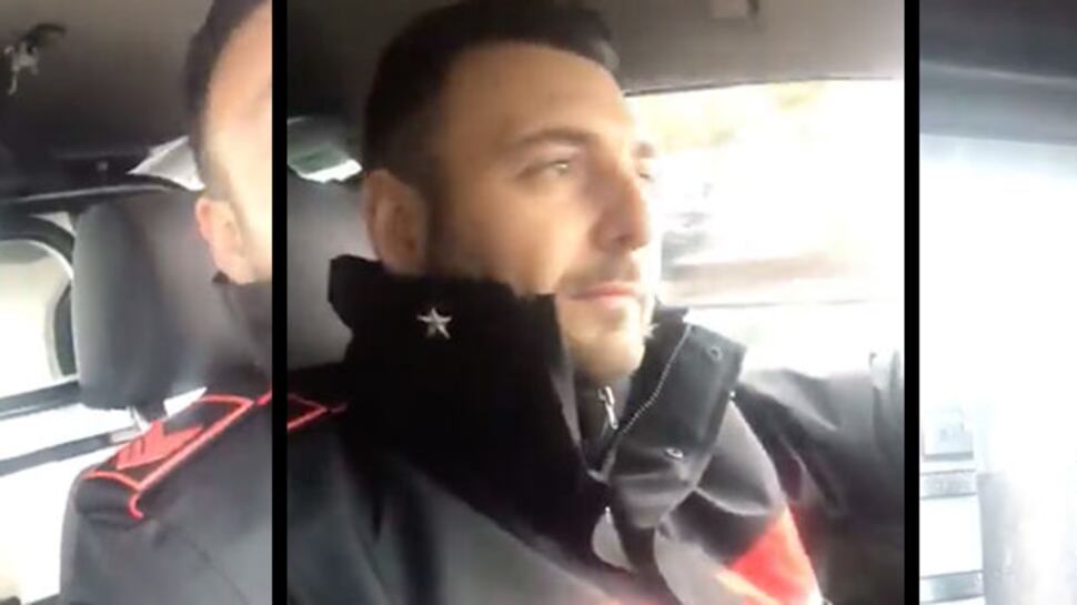 Il cane "arrestato" dai carabinieri: "Sei uno spacciatore di crocchette"
