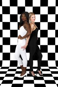 Clementine Hoegifio e Daniela Buchholz, le immagini più sexy 21