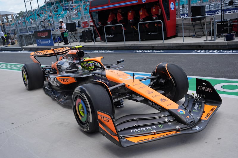 F1 Miami FP1 Norris box