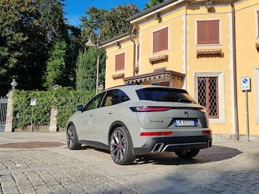 DS 7 E-Tense 4x4, da Milano a Cernobbio: guarda la gallery 11