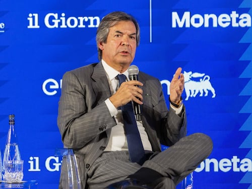 Messina (Intesa): “Pronti ad aiutare lo Stato”, l’intervista con Tommaso Cerno al Forum Moneta