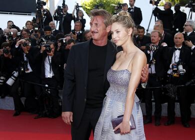 La figlia di Sean Penn gli ruba la scena a Cannes 17