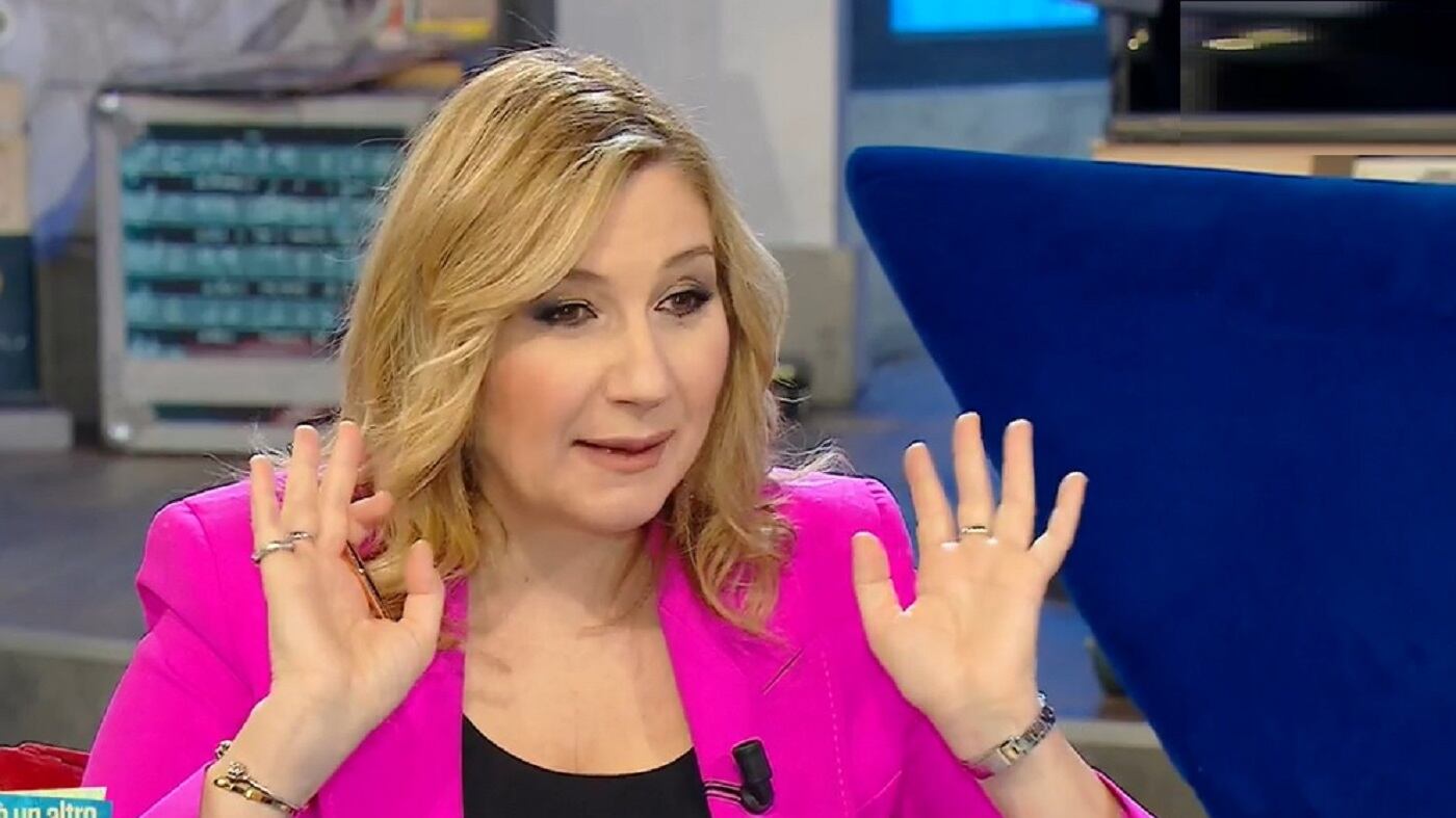 Serena Bortone, battibecco in diretta: "È un'intervista e faccio le domande"
