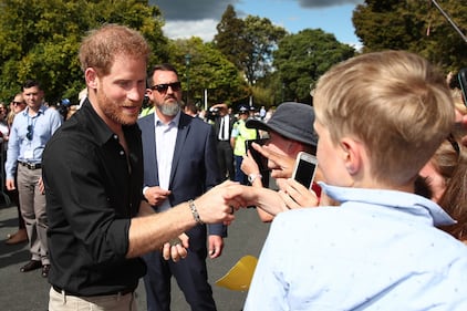 Meghan Markle e il Principe Harry superstar del Royal Tour: foto 5
