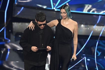 Sanremo 2024: ecco il look della terza serata del Festival di Gazzelle 1