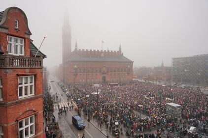 Danimarca in piazza per dire "no" a Trump: le immagini delle proteste per la Groenlandia 6