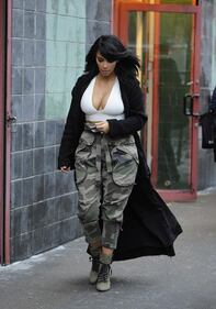 La scollatura di Kim Kardashian 2
