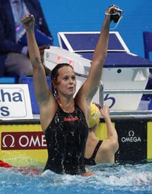 Federica Pellegrini, sexy biondo platino 27
