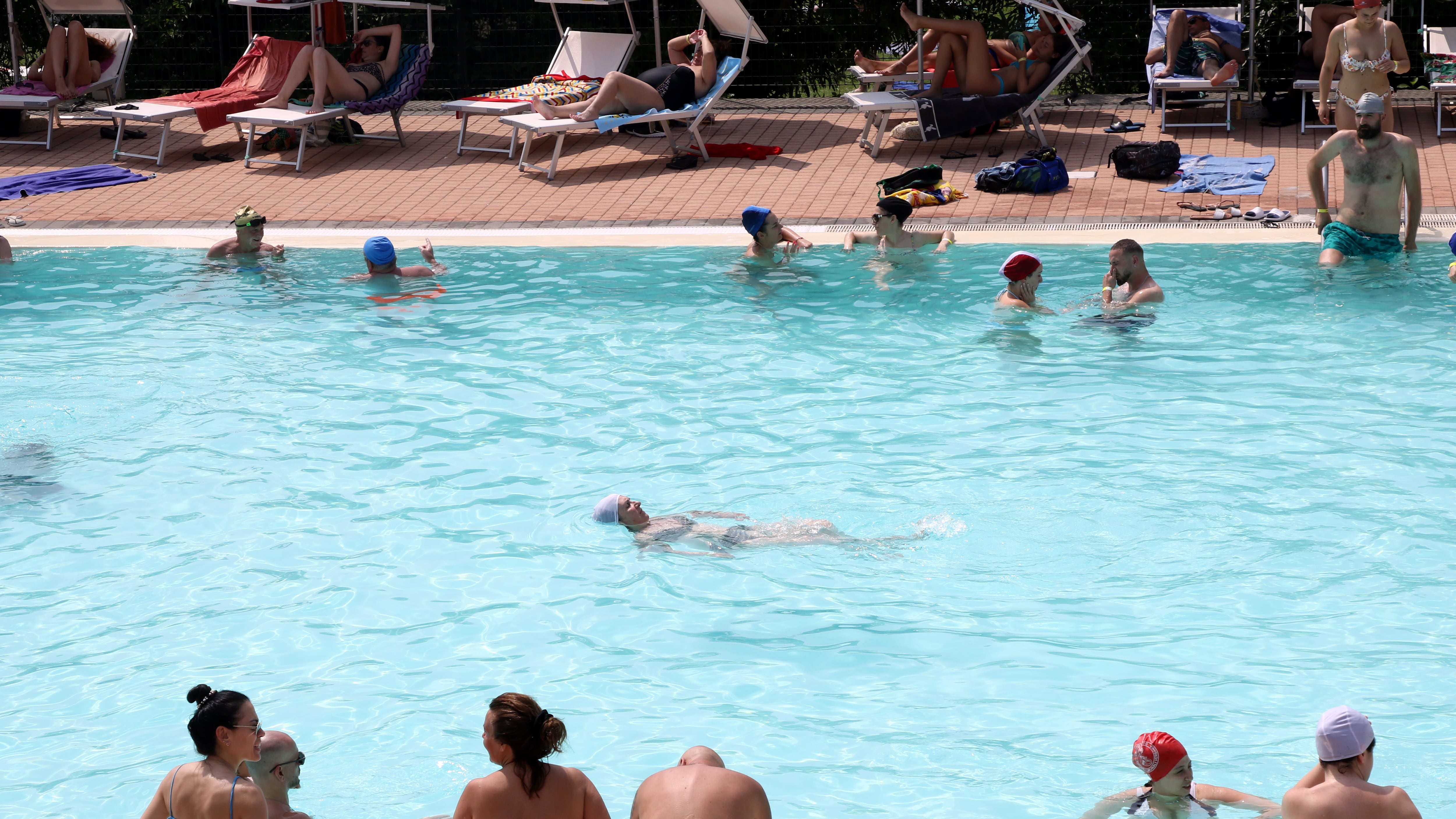 Impianti chiusi e prezzi alle stelle. Le piscine finiscono sul tavolo dei Pm