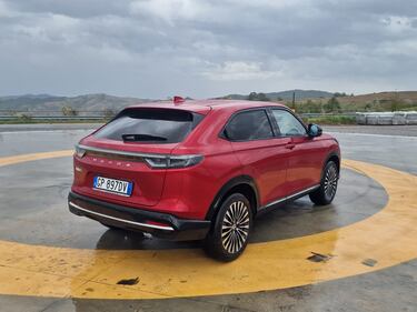 Honda e:Ny1, guarda tutte le foto del primo contatto  1