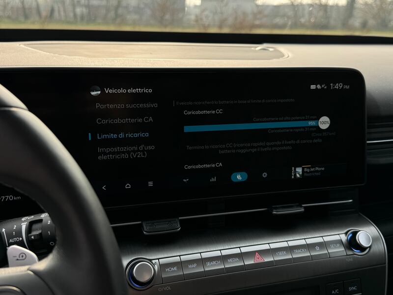 Hyundai Kona Electric: guarda la gallery del nuovo crossover elettrico da città 18