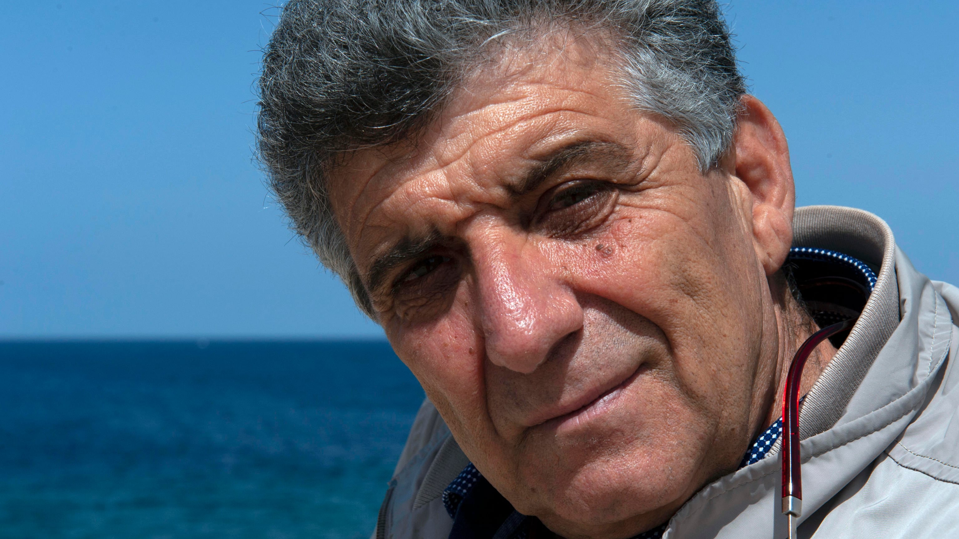 Fra Lampedusa e Doha, il medico eroe che tiene famiglia