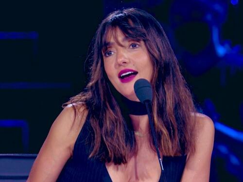 "Sarà il premestruo ma a me...". Il debutto di Ambra a X Factor infiamma il web