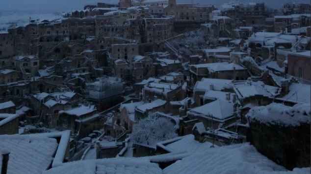 Meteo, arriva il gelo artico che porta neve e freddo. Colpite, in particolare, le regioni del Centro-Sud
