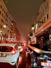 Roma paralizzata tra bomba d'acqua e scioperi 1