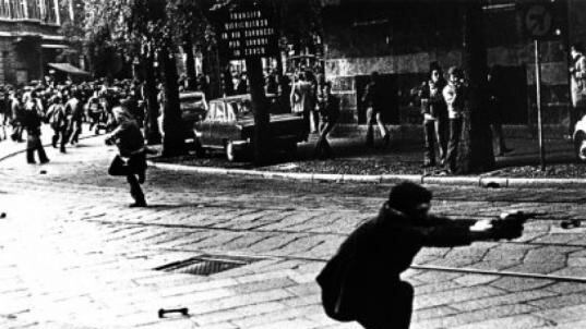 Ecco gli intellettuali sedotti dal terrorismo tra simpatie e silenzi