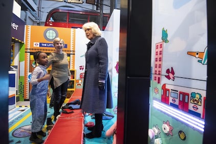 Camilla Parker Bowles al museo dei trasporti, foto 6