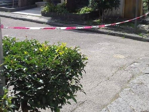 Furto al cimitero di Ercolano: rubate le porte delle cappelle gentilizie