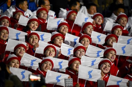 Sugli spalti a Pyeongchang anche il coro nordcoreano 9