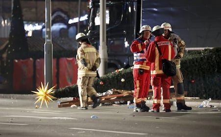 Attentato a Berlino, le immagini dei soccorsi 9
