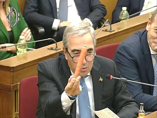 Carota e "cognacchino" per Ranucci: Gasparri scatenato in Vigilanza Rai