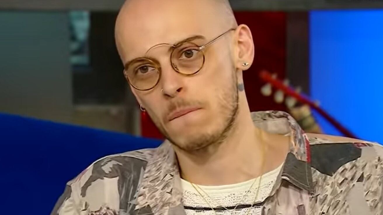 "Periferie fuori controllo". Aggredito dal branco Jonathan Bazzi
