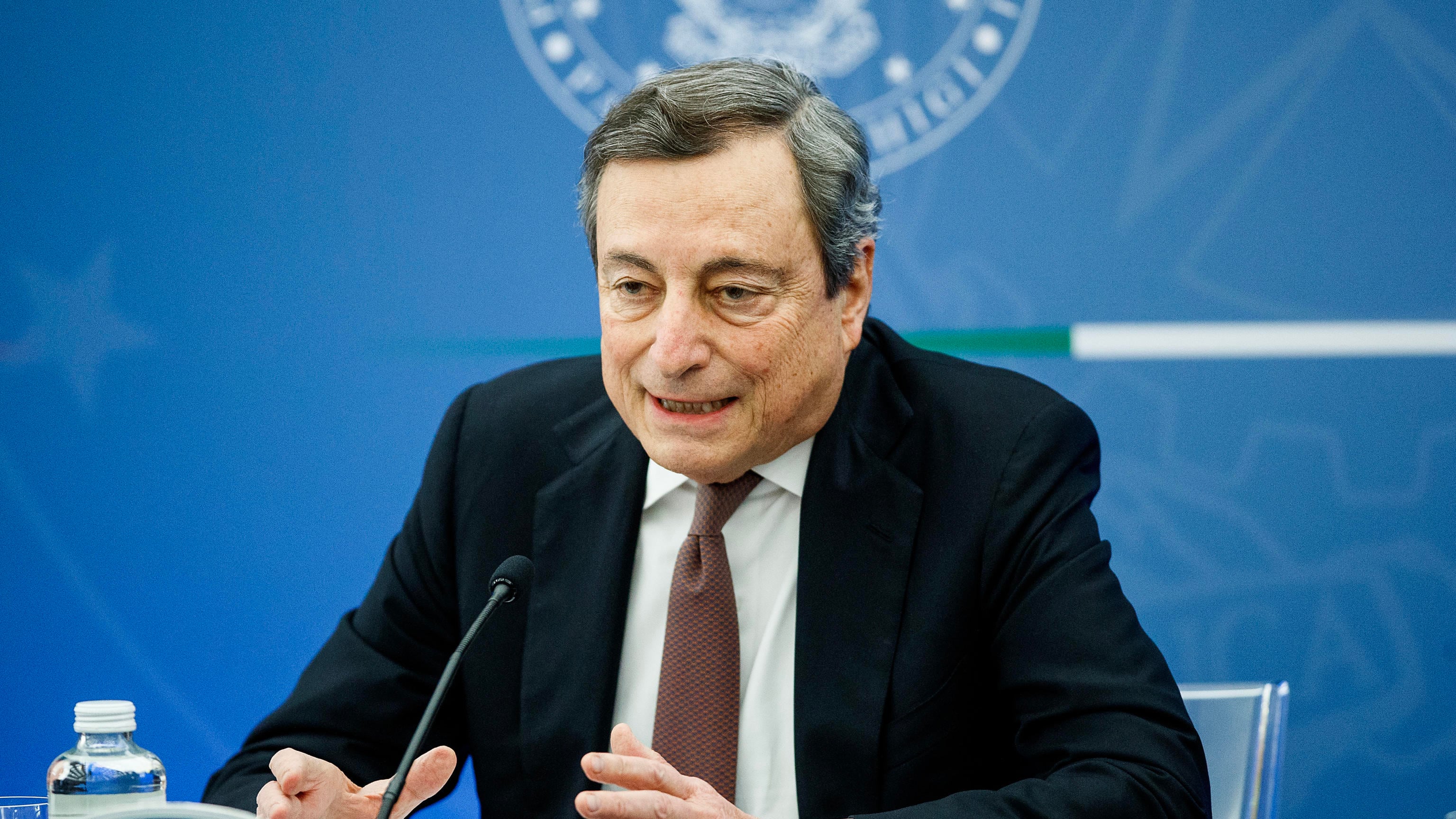 In pista resta anche Draghi. Il premier sente Letta e Salvini