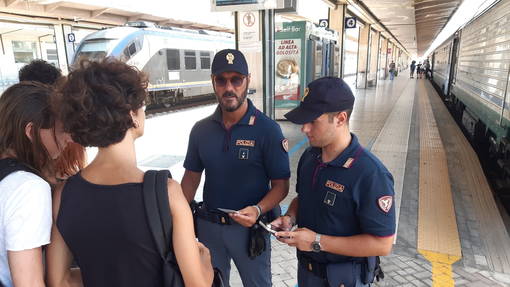 Blitz della Polfer. Fermati pusher e borseggiatori