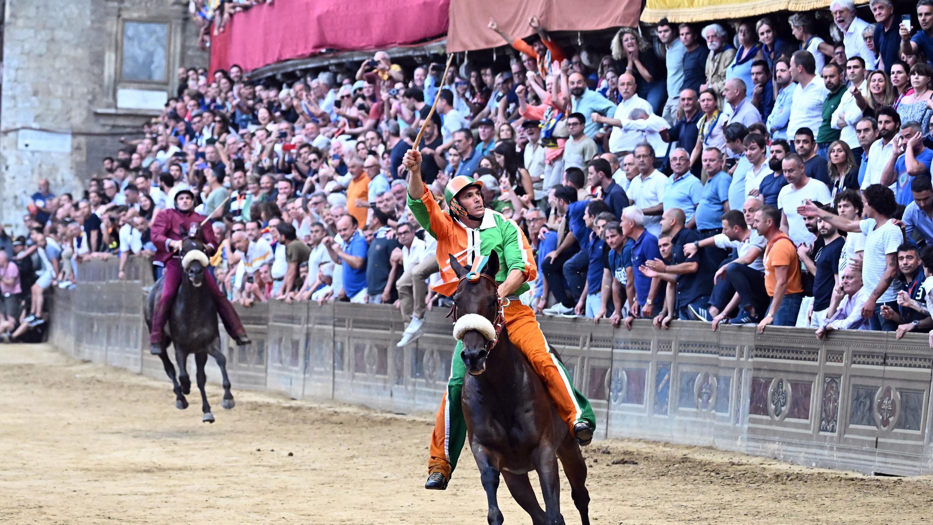 Palio di Siena, vince la Selva: quinto successo di fila per Tittia, che entra nella storia