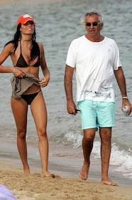 Elisabetta Gregoraci, lato B da urlo su Instagram 31
