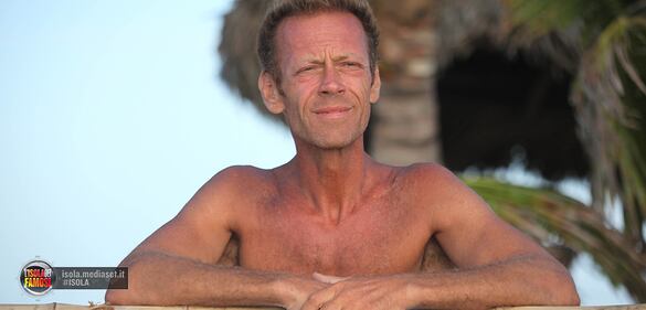 Isola dei Famosi: Rocco Desnudo e le altre bellezze 13
