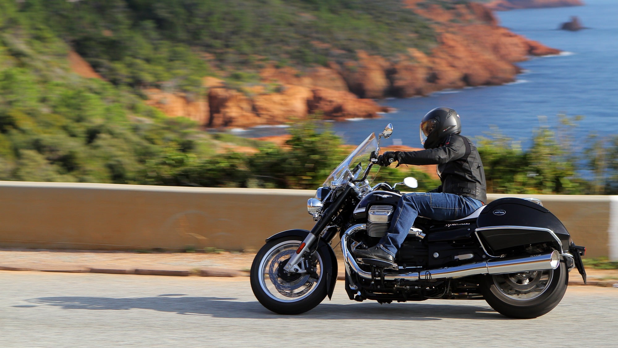 Moto Guzzi California 1400 Touring