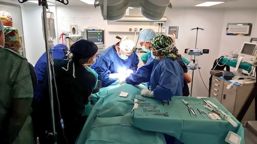 La portaerei Cavour sala operatoria per il progetto Operation Smile 6