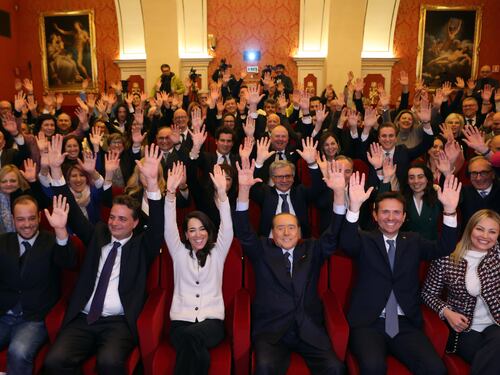 Tanti under 35 e un "Cobra". Berlusconi lancia i candidati